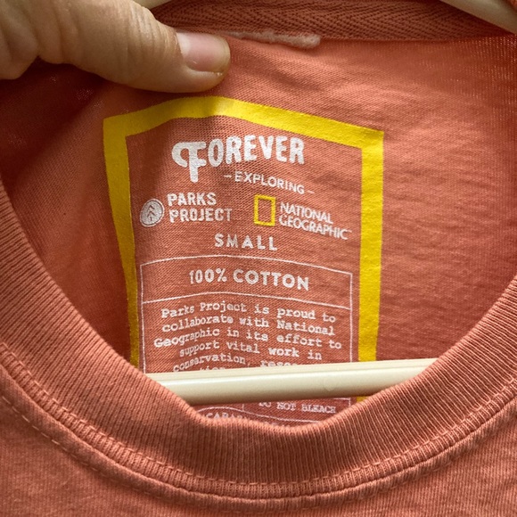 NWT National Geograpy x Park Project Legacy Puffy Print Long Sleeve Coral S - Picture 5 of 7